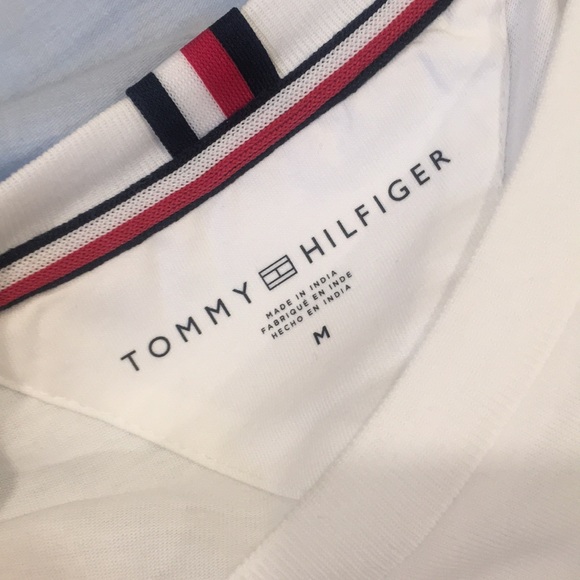 TOMMY HILFIGER LONG SLEEVE T - NEW! - Picture 4 of 4